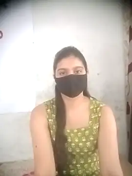 AishwaryaGujjar online show from April 2, 2026, 6:44 am