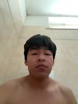 uunico22anni online show from April 27, 2026, 7:17 am