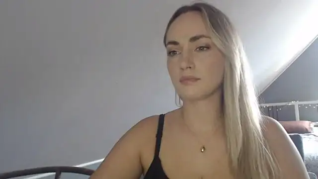 ScarlettSensitive online show from July 29, 2026, 2:15 pm