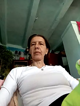Snapshot of Tania9876 chatting on May 16, 2026, 8:00 am Tania9876 online show from May 16, 2026, 8:00 am