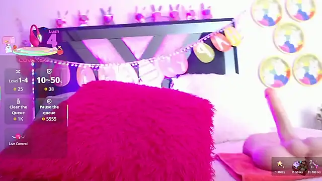 VivienneNoir online show from April 8, 2026, 10:15 am