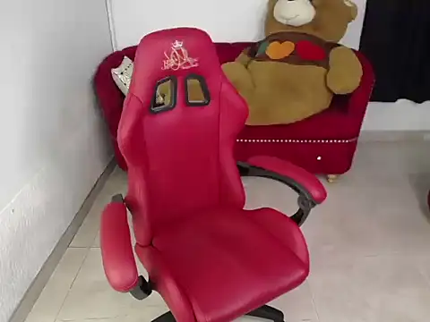 Shopie hard m online show from March 18, 2026, 1:14 pm