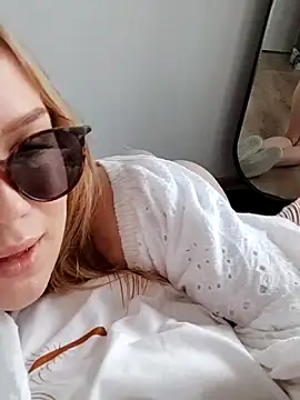 LittleForestELF2 online show from March 25, 2026, 3:45 am