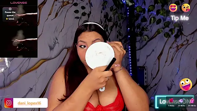 Snapshot of daniela_lopez1 chatting on May 21, 2026, 4:08 am daniela lopez1 online show from May 21, 2026, 4:08 am