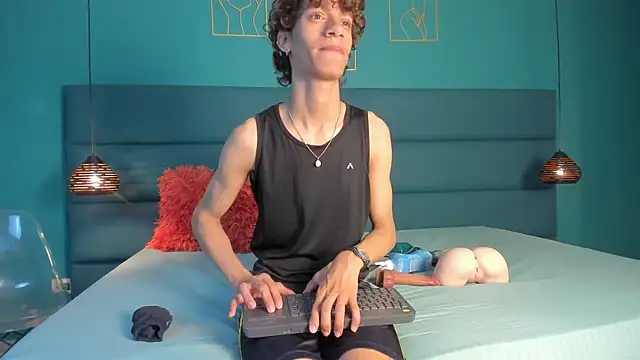 willturneer online show from March 16, 2026, 4:07 am