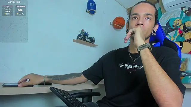 Skinny Mac online show from May 8, 2026, 12:43 pm