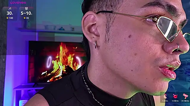 NicoKinggs  online show from March 27, 2026, 1:44 pm