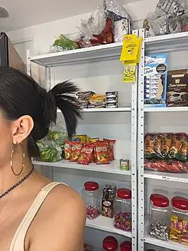 Snapshot of Bella-Ferrer chatting on July 14, 2026, 5:40 pm Bella-Ferrer online show from July 14, 2026, 5:40 pm