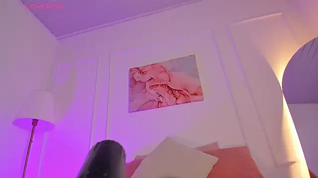 Snapshot of nova_silk chatting on May 15, 2026, 10:17 pm nova silk online show from May 15, 2026, 10:17 pm