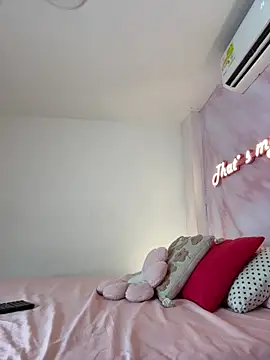 Adalyn Cute online show from May 23, 2026, 11:47 am