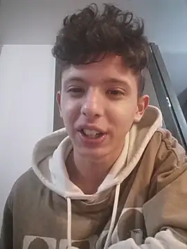 Daniel Roy online show from April 6, 2026, 11:16 pm