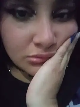 Liily Foxxy online show from May 18, 2026, 10:21 am