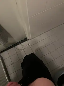 Snapshot of maniackle chatting on March 28, 2026, 6:40 pm maniackle online show from March 28, 2026, 6:40 pm