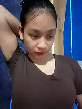 -Hicici- online show from May 15, 2026, 11:56 pm