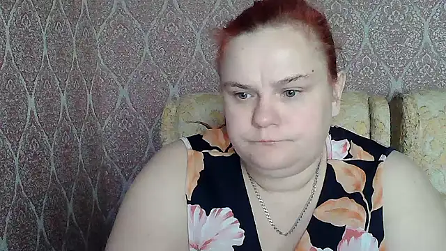 DollyGersonn online show from April 18, 2026, 5:44 am