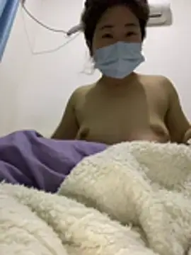 alele66 online show from March 10, 2026, 4:23 pm