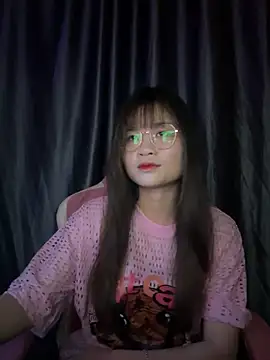 Cum-withyou online show from April 17, 2026, 9:23 am