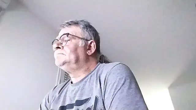 oura online show from May 3, 2026, 6:52 am