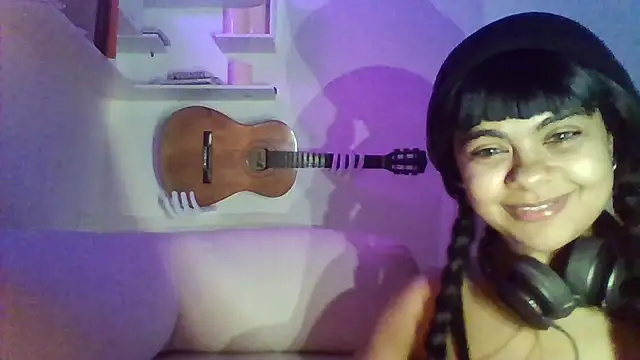 Snapshot of sarmidai chatting on August 5, 2026, 10:12 pm sarmidai online show from August 5, 2026, 10:12 pm