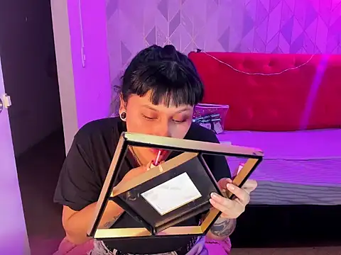 Snapshot of brunne_eva chatting on March 13, 2026, 3:24 am brunne eva online show from March 13, 2026, 3:24 am