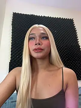 bigcock kataluna online show from April 24, 2026, 3:03 pm