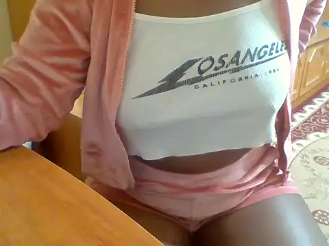 melaninebony2 online show from March 17, 2026, 6:06 am