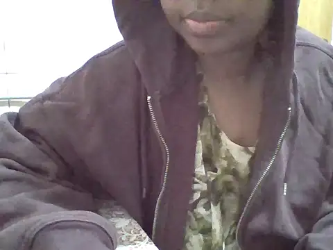 melaninebony2 online show from April 8, 2026, 2:00 am