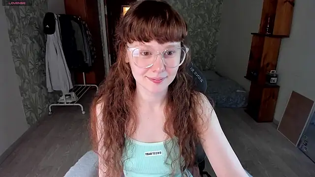 Snapshot of NikiCozy chatting on July 27, 2026, 4:58 pm NikiCozy online show from July 27, 2026, 4:58 pm