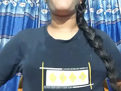 Emma 4433 online show from March 12, 2026, 6:14 pm