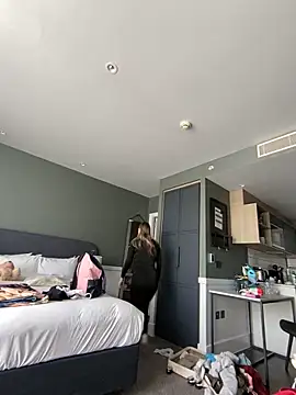 Snapshot of Ameliaxoxoo chatting on April 2, 2026, 2:47 pm Ameliaxoxoo online show from April 2, 2026, 2:47 pm