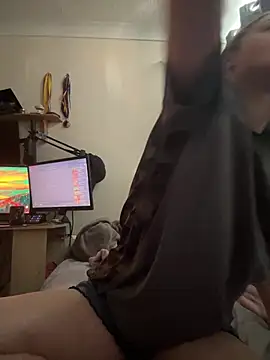 Snapshot of Ameliaxoxoo chatting on April 8, 2026, 3:01 pm Ameliaxoxoo online show from April 8, 2026, 3:01 pm