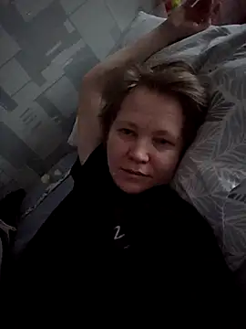  LOLA-LOLA  online show from April 17, 2026, 3:04 pm