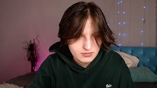 delalex online show from March 25, 2026, 10:05 pm