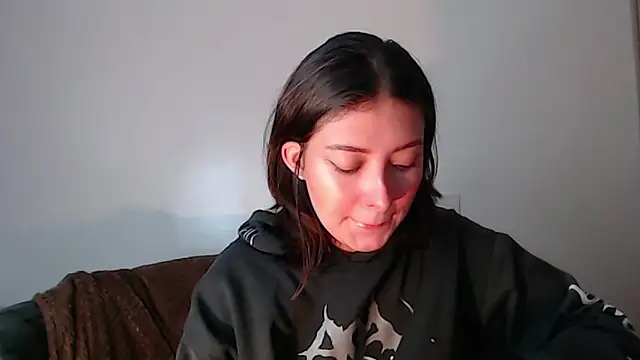 ivonny- online show from March 12, 2026, 8:15 pm