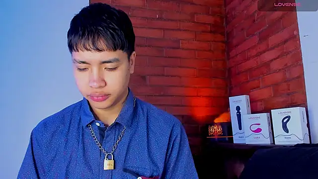 Lee Colee online show from April 8, 2026, 12:16 pm