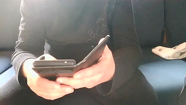 Snapshot of Buggemann chatting on March 14, 2026, 4:34 pm Buggemann online show from March 14, 2026, 4:34 pm