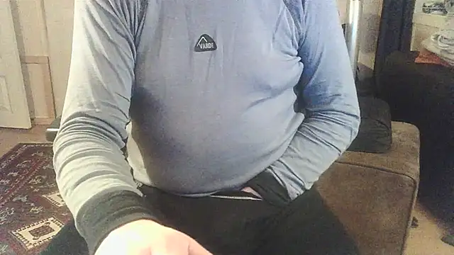 Snapshot of Buggemann chatting on April 4, 2026, 2:54 am Buggemann online show from April 4, 2026, 2:54 am