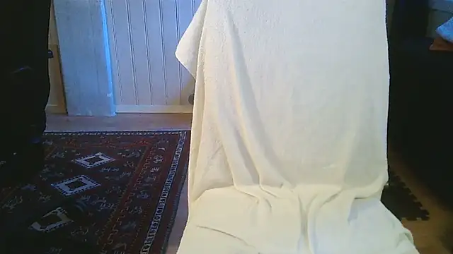 Snapshot of Buggemann chatting on April 6, 2026, 4:46 am Buggemann online show from April 6, 2026, 4:46 am