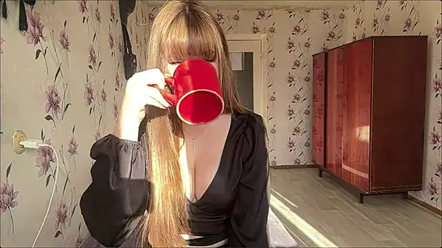 AnnaWasp online show from April 11, 2026, 5:34 am