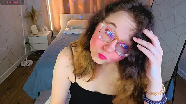 Snapshot of Aleks-caster chatting on May 28, 2026, 5:10 pm Aleks-caster online show from May 28, 2026, 5:10 pm