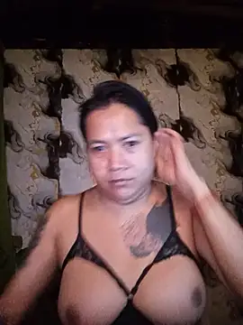 Snapshot of Exoticcashly chatting on May 18, 2026, 8:58 pm Exoticcashly online show from May 18, 2026, 8:58 pm