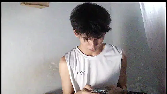 Snapshot of cutiejoshx chatting on July 28, 2026, 8:21 am cutiejoshx online show from July 28, 2026, 8:21 am