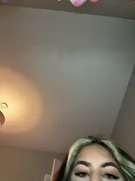 Snapshot of Sophialacex chatting on March 13, 2026, 1:29 pm Sophialacex online show from March 13, 2026, 1:29 pm