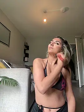 Snapshot of Sophialacex chatting on May 8, 2026, 2:00 pm Sophialacex online show from May 8, 2026, 2:00 pm