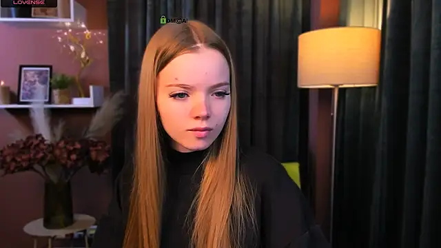 Snapshot of maddy_moah chatting on April 15, 2026, 5:14 am maddy moah online show from April 15, 2026, 5:14 am