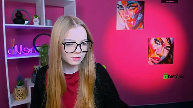 Snapshot of maddy_moah chatting on April 30, 2026, 5:03 am maddy moah online show from April 30, 2026, 5:03 am