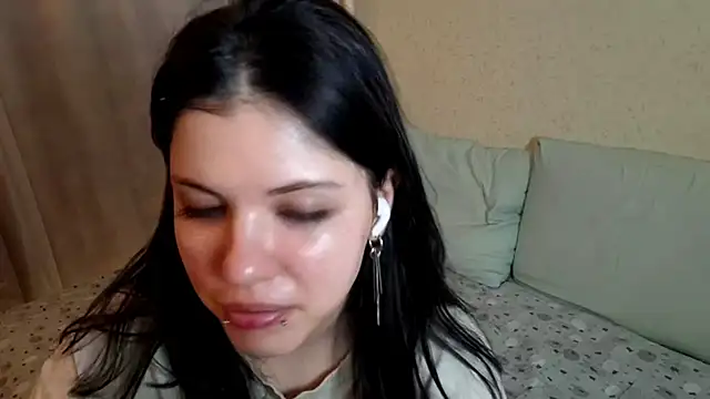 MiaTemptress online show from April 10, 2026, 1:38 pm