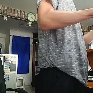 jhosuamoore online show from April 22, 2026, 8:54 pm