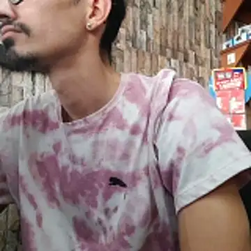 jhosuamoore online show from April 23, 2026, 7:38 pm