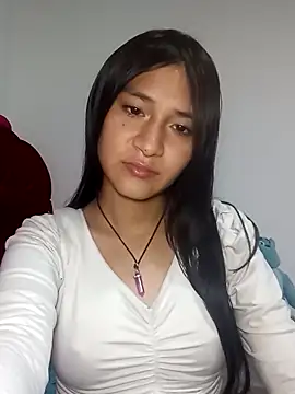 Snapshot of KarolaMendez chatting on May 24, 2026, 9:31 pm KarolaMendez online show from May 24, 2026, 9:31 pm